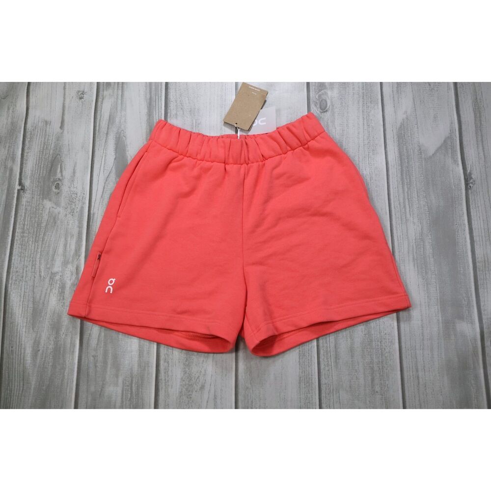 NEW On Cloud Women's Club Shorts Coral Size Medium Relaxed Fit Cotton Blend